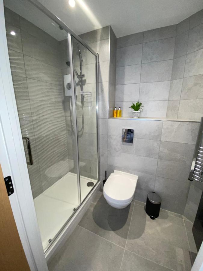 Roomotel - Oakview Moseley Бирмингем Экстерьер фото